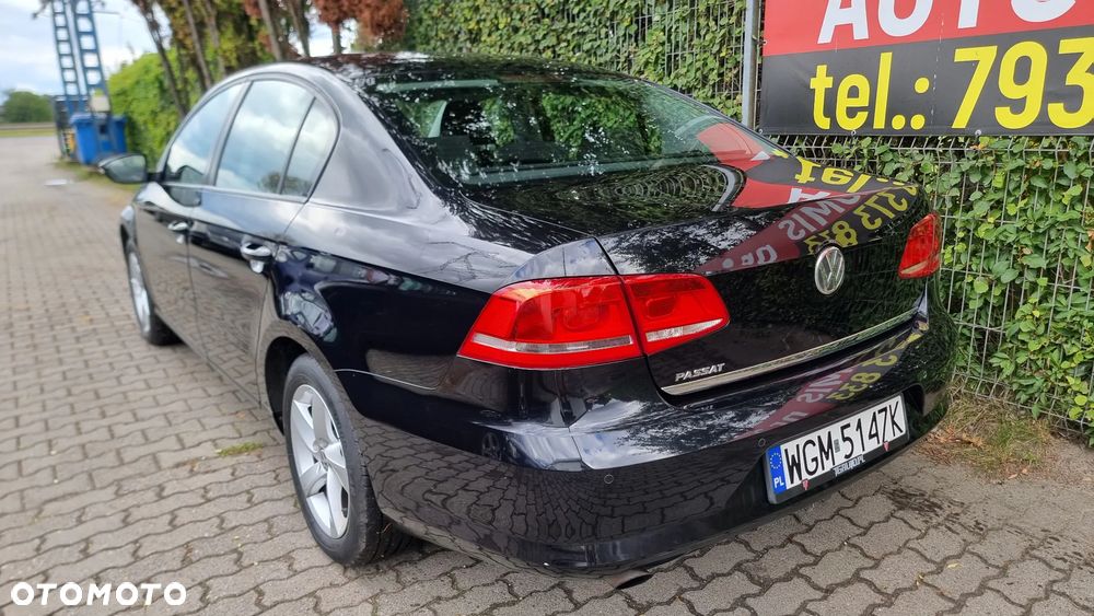 Volkswagen Passat - 32