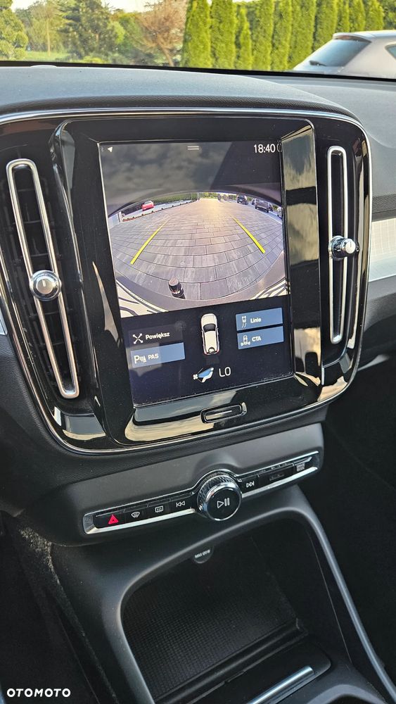 Volvo XC 40 T4 - 9