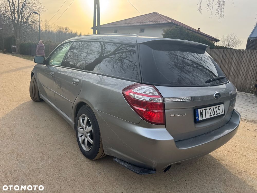 Subaru Legacy 2.0R GX - 9