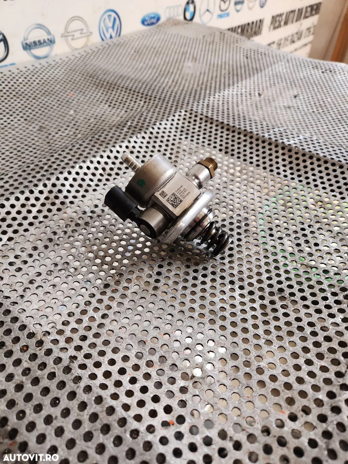 Pompa Inalta Presiune Audi Vw Seat Skoda 2.0 TSI TFSI Cod 06GD - Dezmembrari Arad - 4