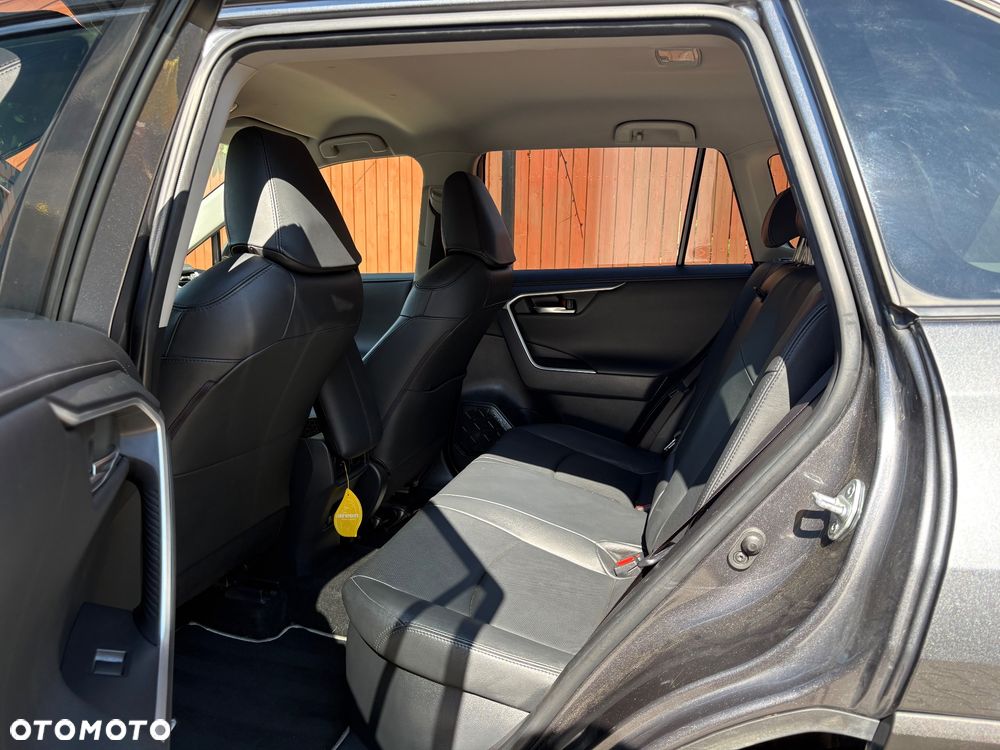 Toyota RAV4 - 10