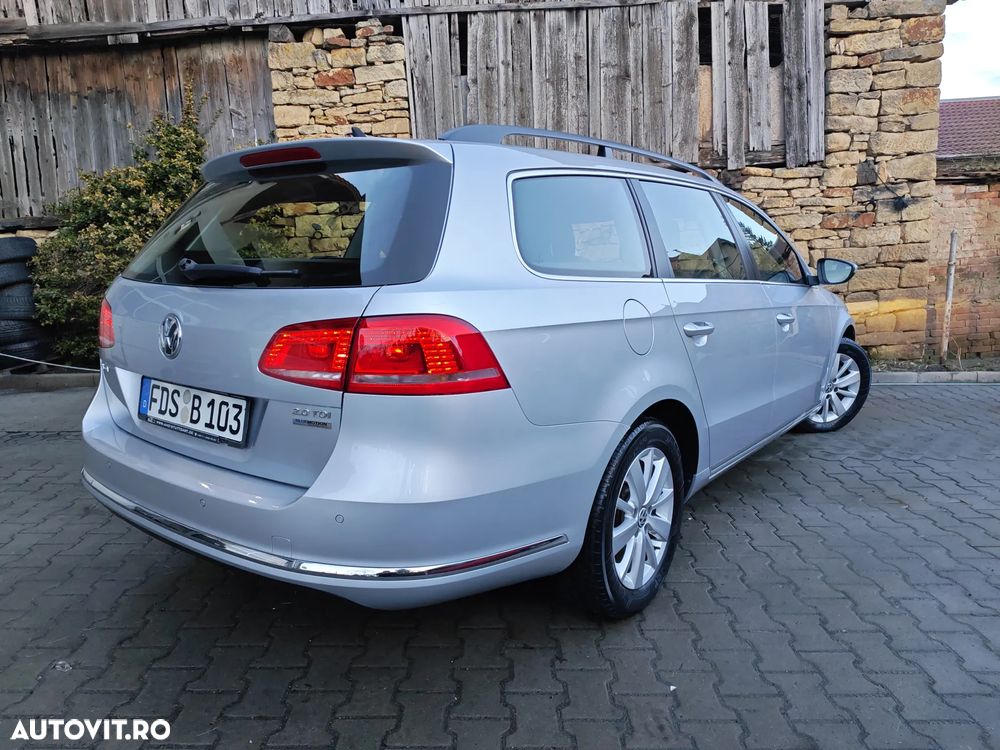 Volkswagen Passat 2.0 TDI DSG BlueMotion Technology Comfortline - 3