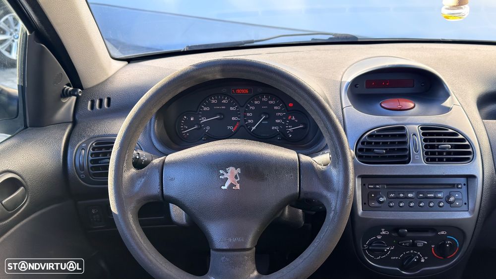 Peugeot 206 1.1 Black & Silver II - 16