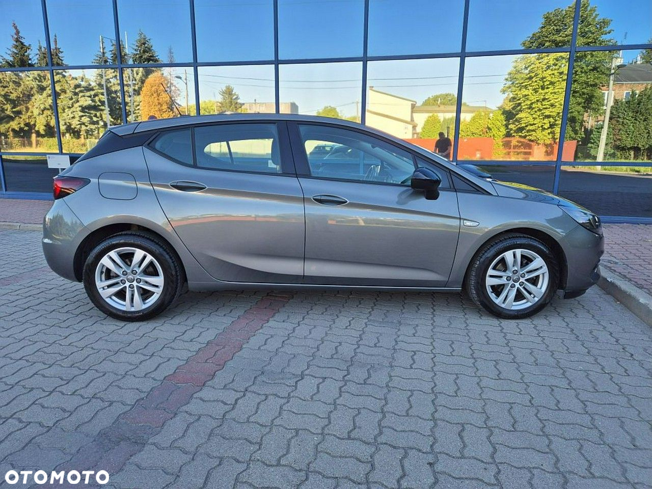 Opel Astra V 1.2 T Edition S&S - 11