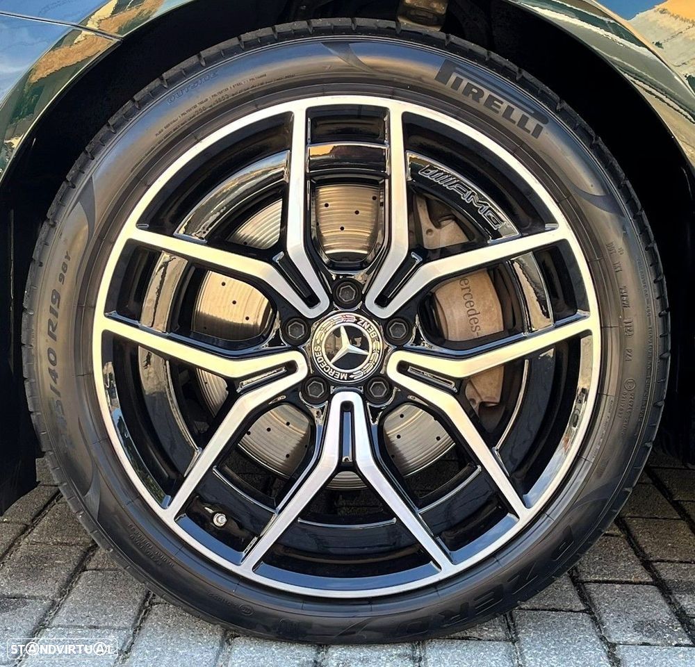 Mercedes-Benz E 300 d AMG Line 4Matic Aut. - 19