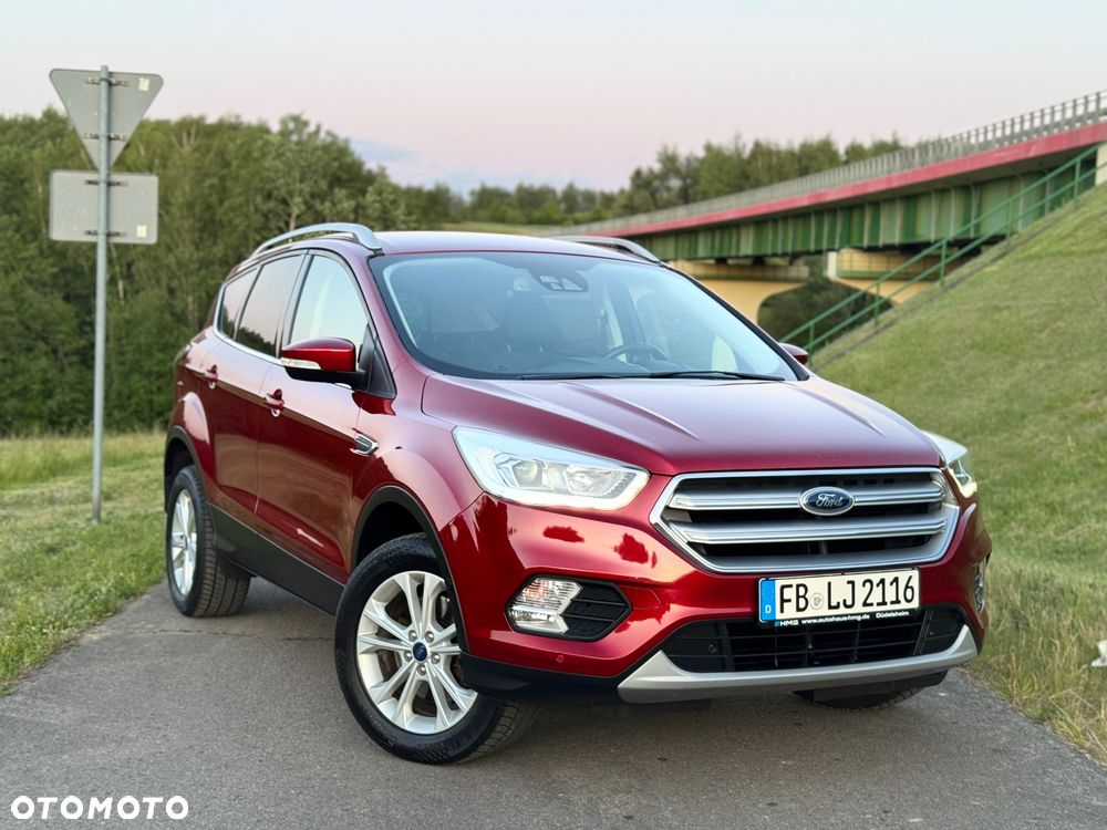 Ford Kuga 2.0 TDCi 2x4 Titanium - 2