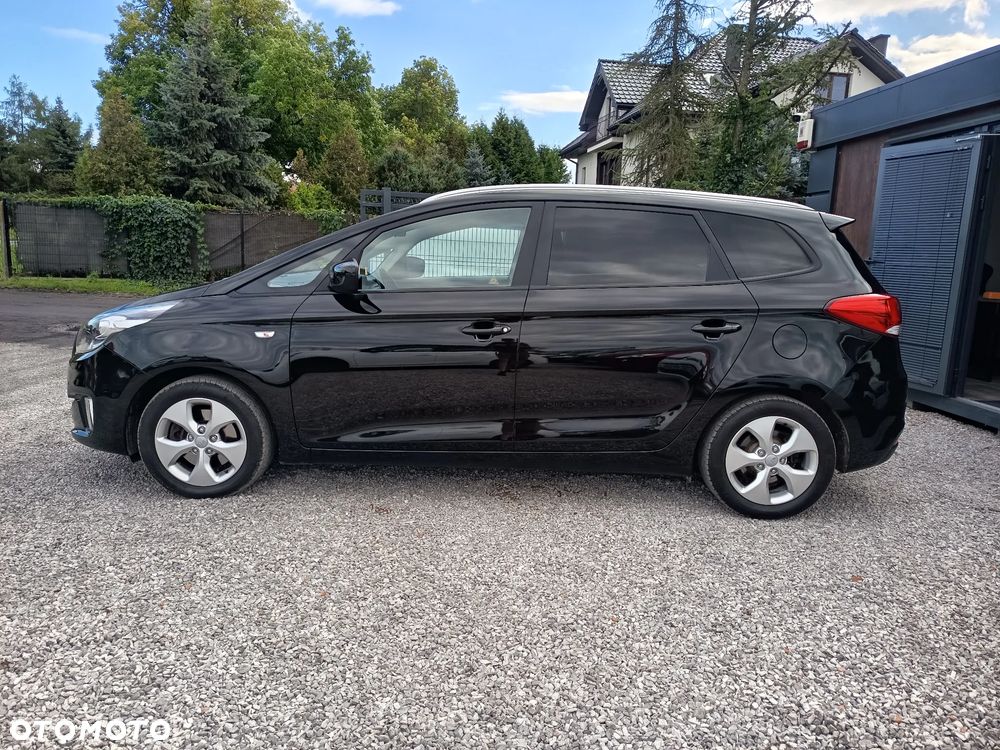 Kia Carens 1.6 GDI Dream Team Edition - 4