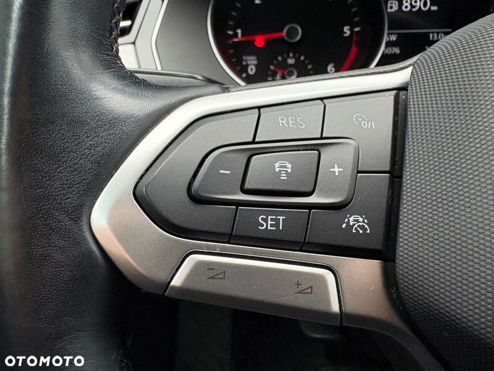 Volkswagen Passat Variant 2.0 TDI EVO Business DSG - 23