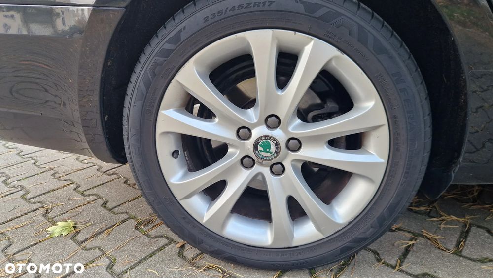 Skoda Superb 1.8 TSI Family - 23