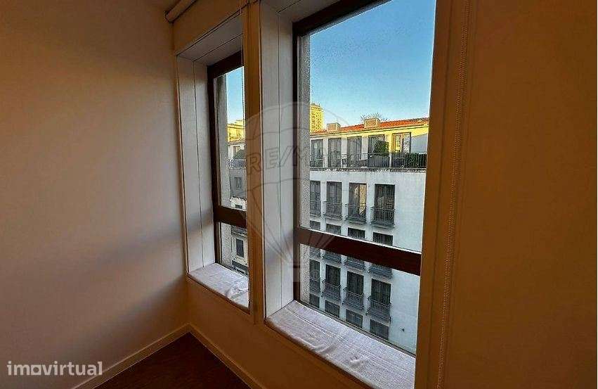 APARTAMENTO T1 - BAIXA - PORTO - Grande imagem: 4/12