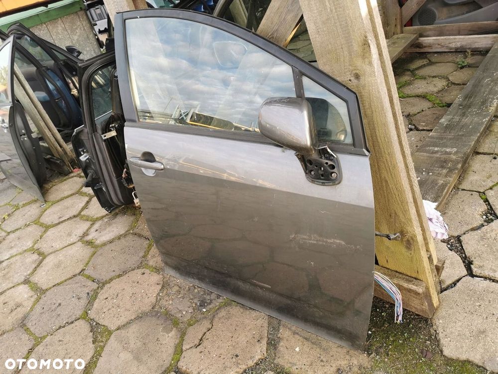 TOYOTA COROLLA VERSO DRZWI PRAWY PRZÓD - 4