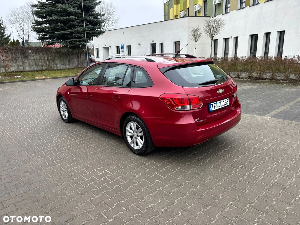 Chevrolet Cruze - 4
