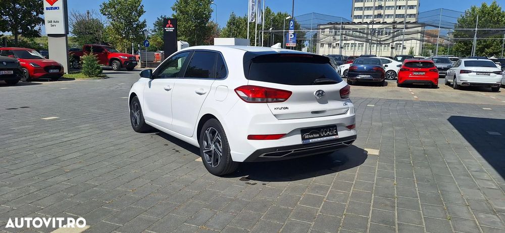 Hyundai i30 1.5 110CP M/T Highway - 5
