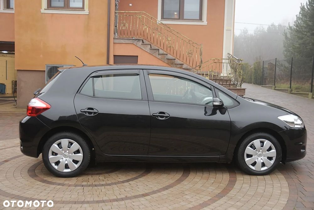 Toyota Auris - 9
