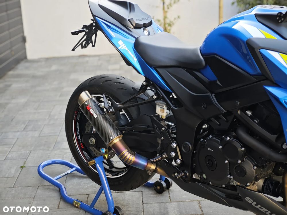 Suzuki GSX - 9