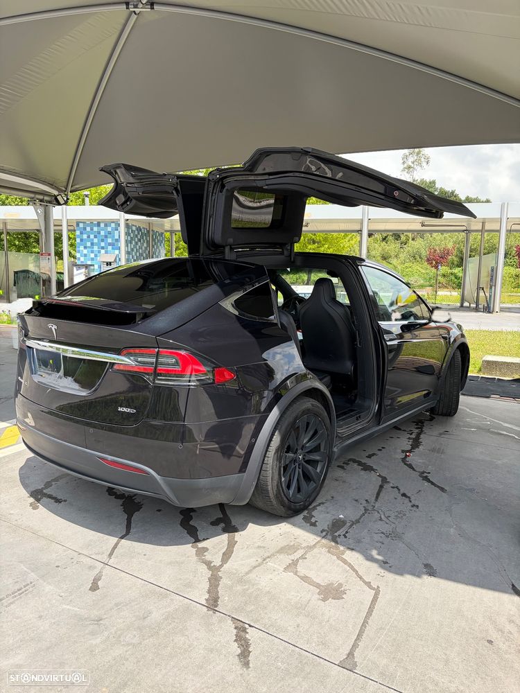 Tesla Model X 100D - 2