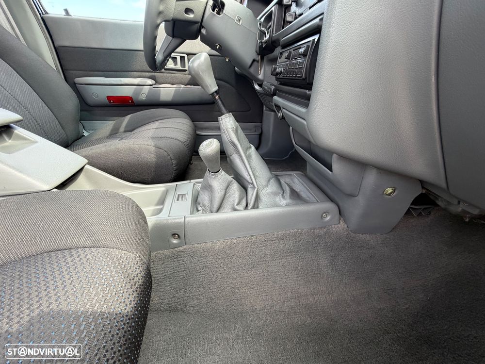 Toyota Hilux 2.4 D LN145LPT Cab Dupla - 41