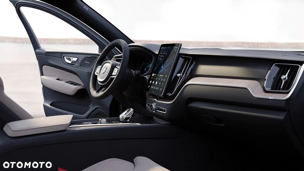 Volvo XC 60 B5 B AWD Plus Dark - 20