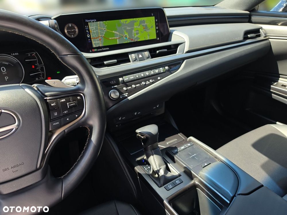 Lexus ES - 13
