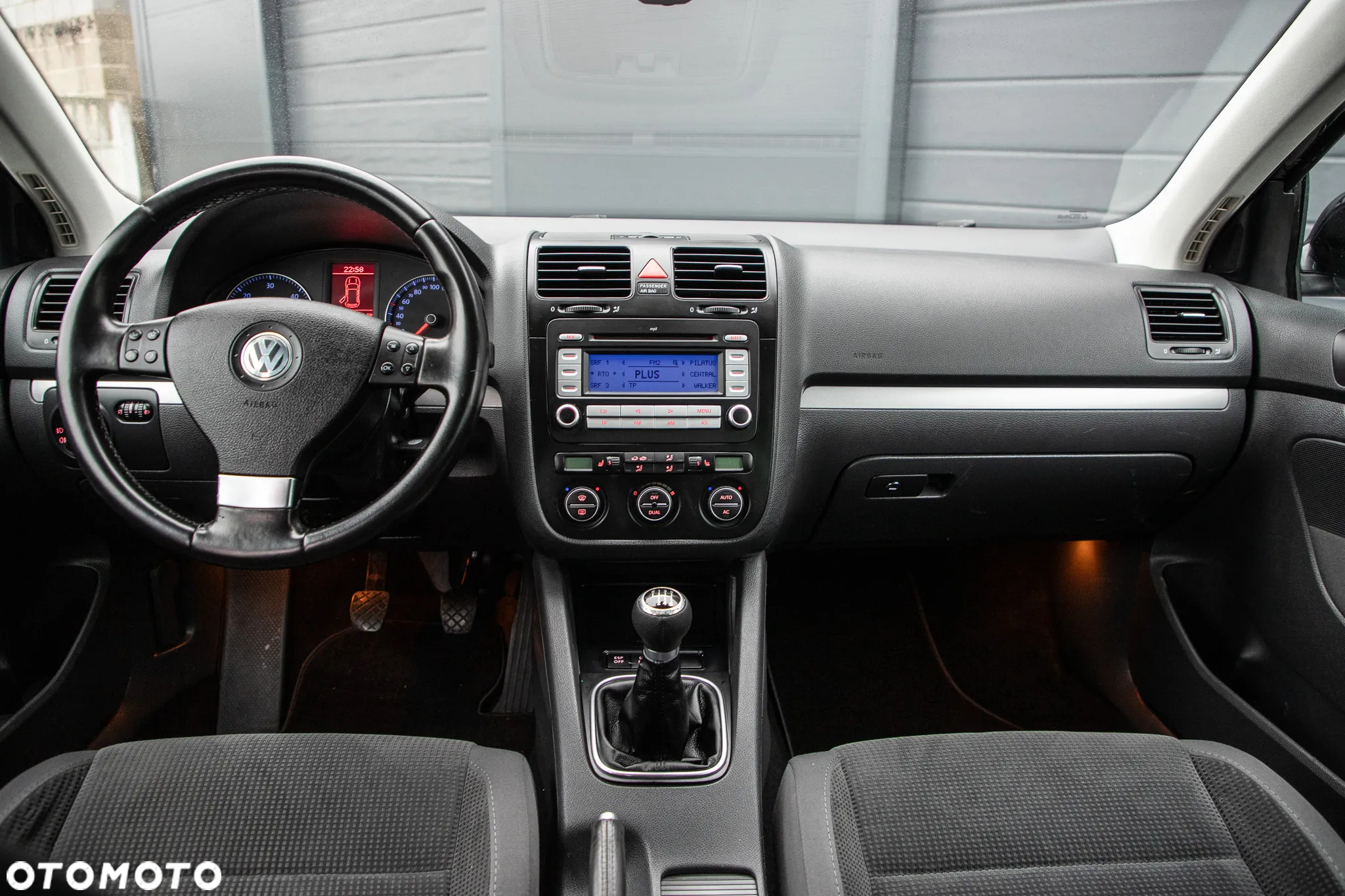 Volkswagen Golf 1.9 TDI 4Motion Comfortline - 23