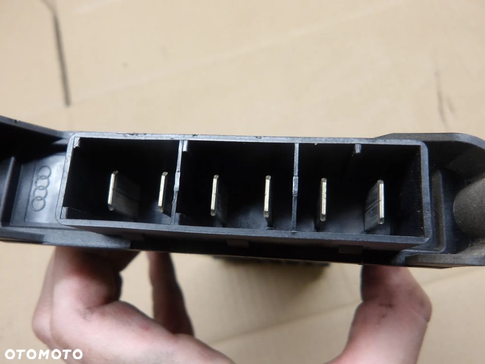 AUDI A4 B7 SEDAN 04-08 2.0TDI NAGRZEWNICA ELEKTRYCZNA 8E1819011 - 3