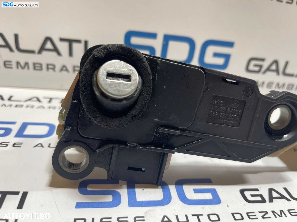 Butuc Incuietoare de la Hayon Haion Portbagaj Volkswagen Passat B5.5 Break Combi 2001 - 2005 Cod 3B9827297A 3B9827297C [B3421] - 3