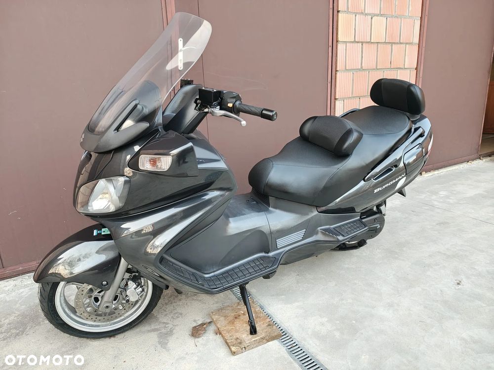 Suzuki Burgman - 4