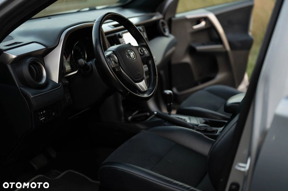 Toyota RAV4 Hybrid Selection 4x2 - 10
