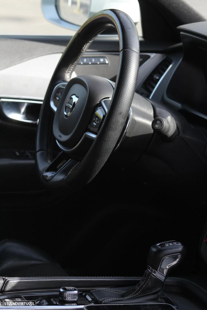 Volvo XC 90 2.0 D4 R-Design - 23