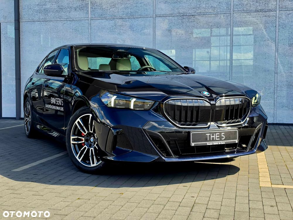 BMW Seria 5 520d xDrive mHEV - 11
