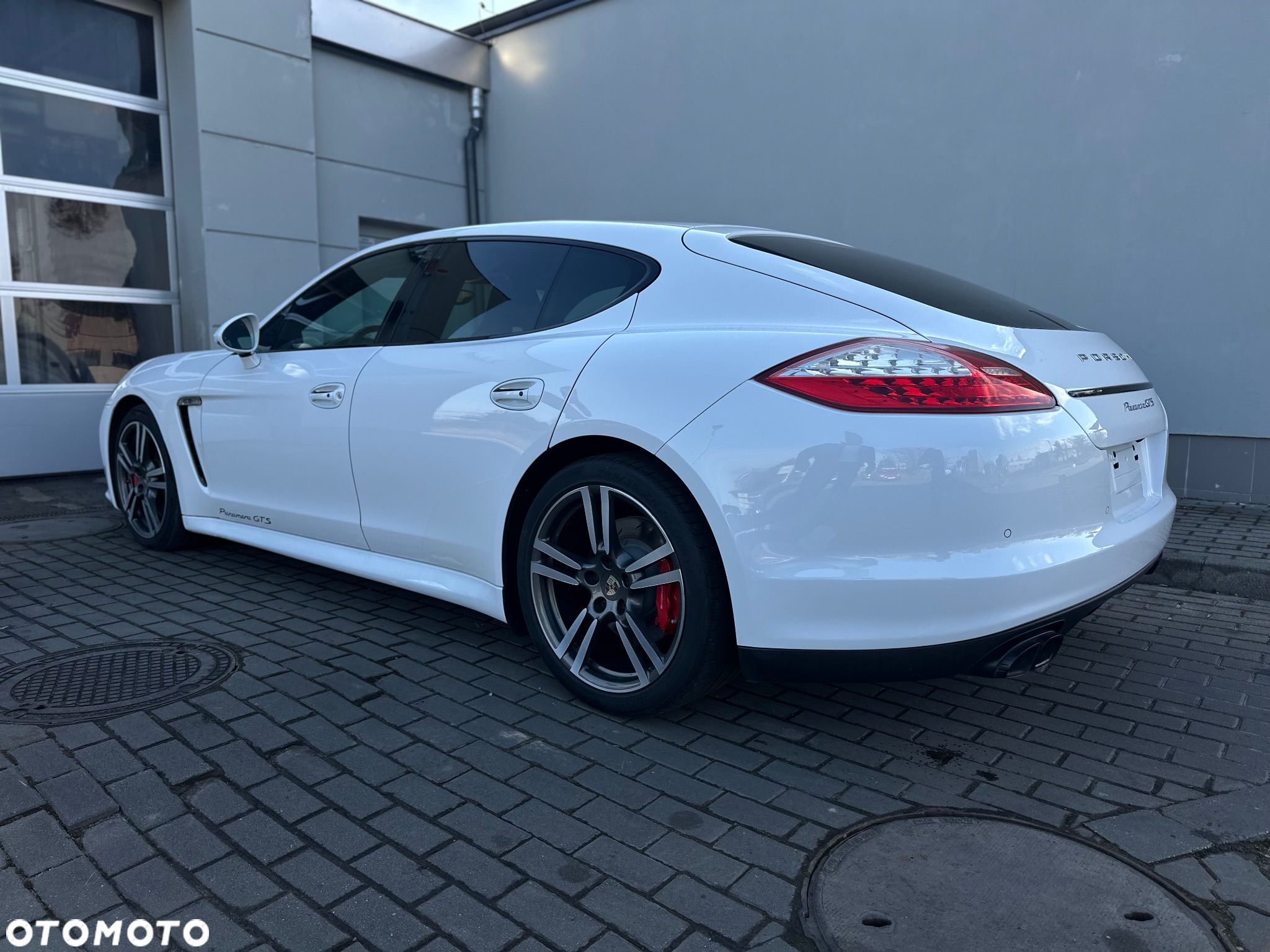 Porsche Panamera GTS PDK - 14