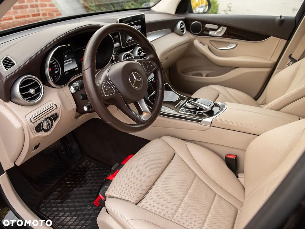 Mercedes-Benz GLC 300 4-Matic - 15