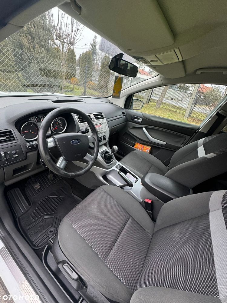 Ford Kuga - 7