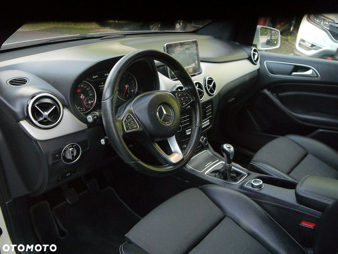 Mercedes-Benz Klasa B 200 (CDI) d Urban - 30