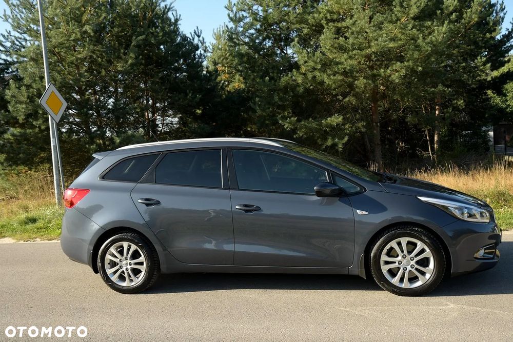 Kia Ceed - 9