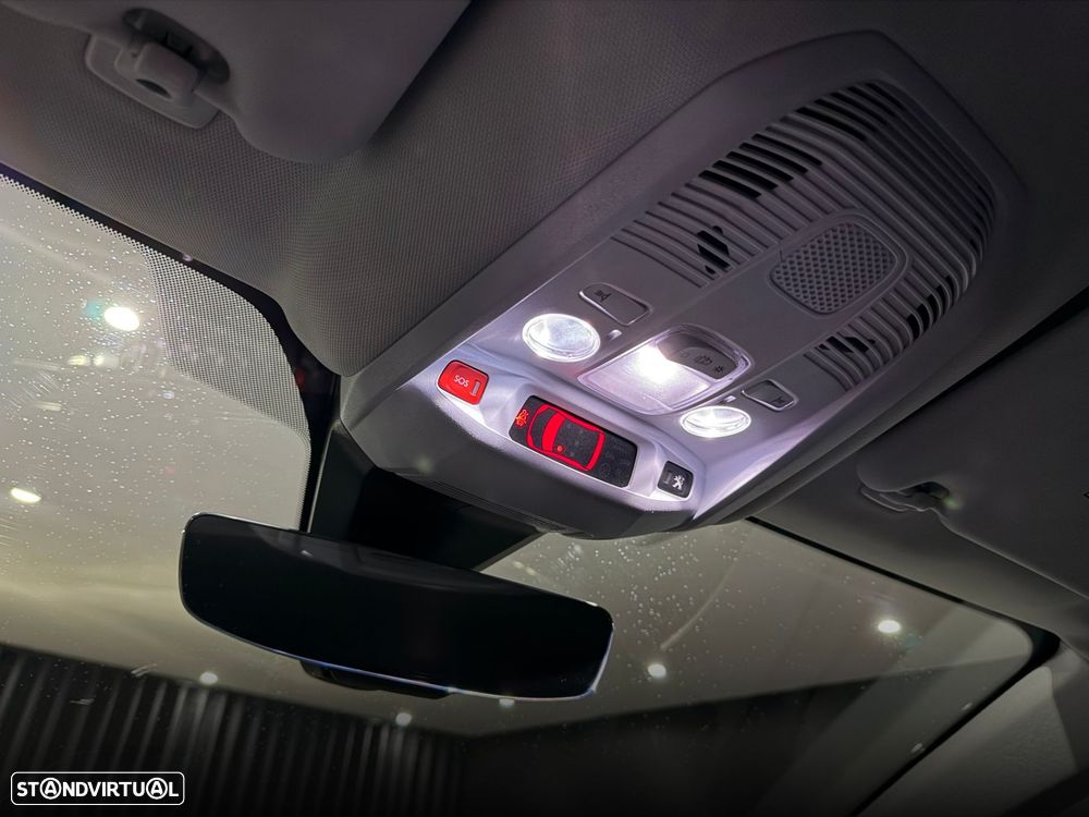 Peugeot 3008 1.6 Hybrid Allure e-EAT8 - 33