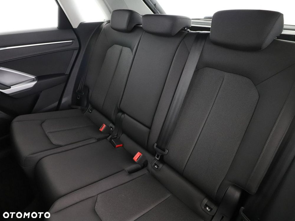 Audi Q3 35 TDI Quattro S Line - 18