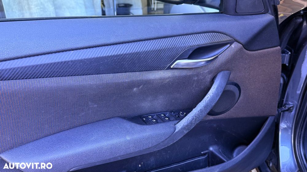 BMW X1 xDrive18d - 16