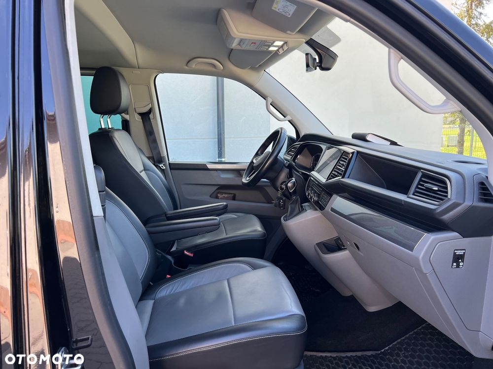 Volkswagen Caravelle - 17