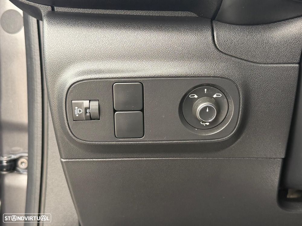 Citroën C3 1.2 PureTech C-Series - 17