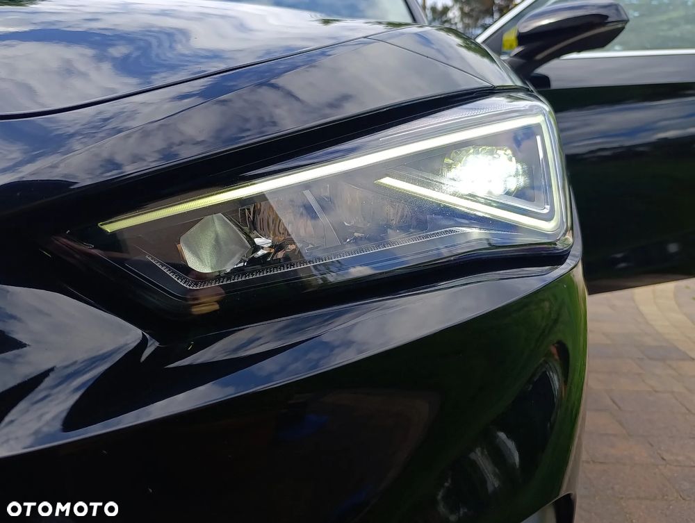 Seat Leon Sportstourer 2.0 TDI Xcellence S&S DSG - 37