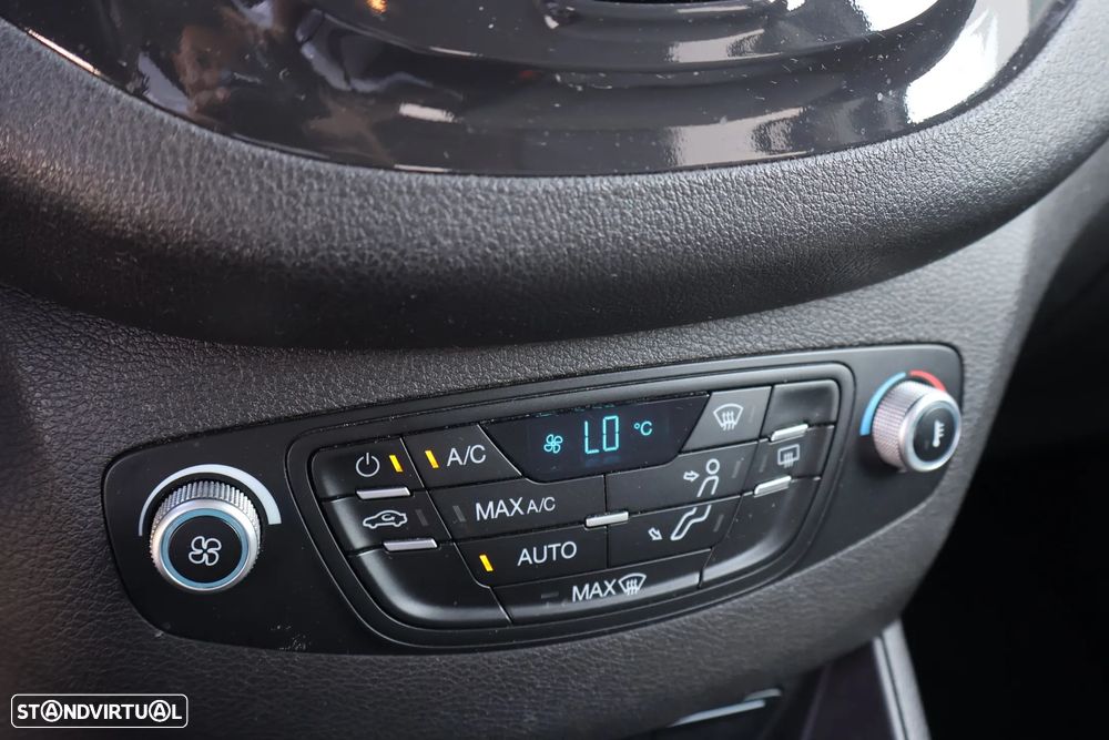 Ford Tourneo Courier 1.0 EcoBoost Ambiente - 21