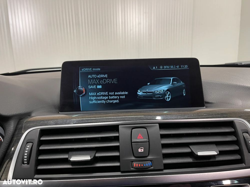 BMW Seria 3 330e iPerformance Luxury Line - 16