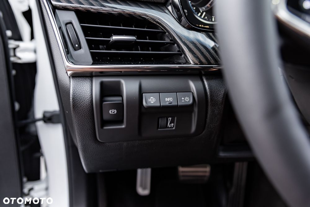 Cadillac CTS 2.0 Turbo AT AWD Premium - 29