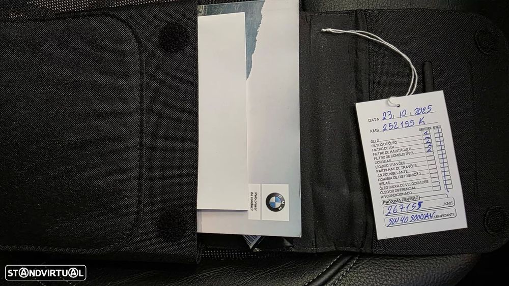 BMW X1 16 d sDrive Auto Line Sport - 52