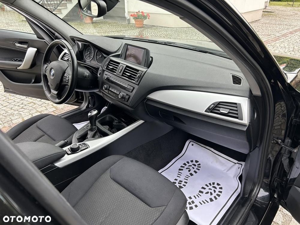 BMW Seria 1 116i - 35