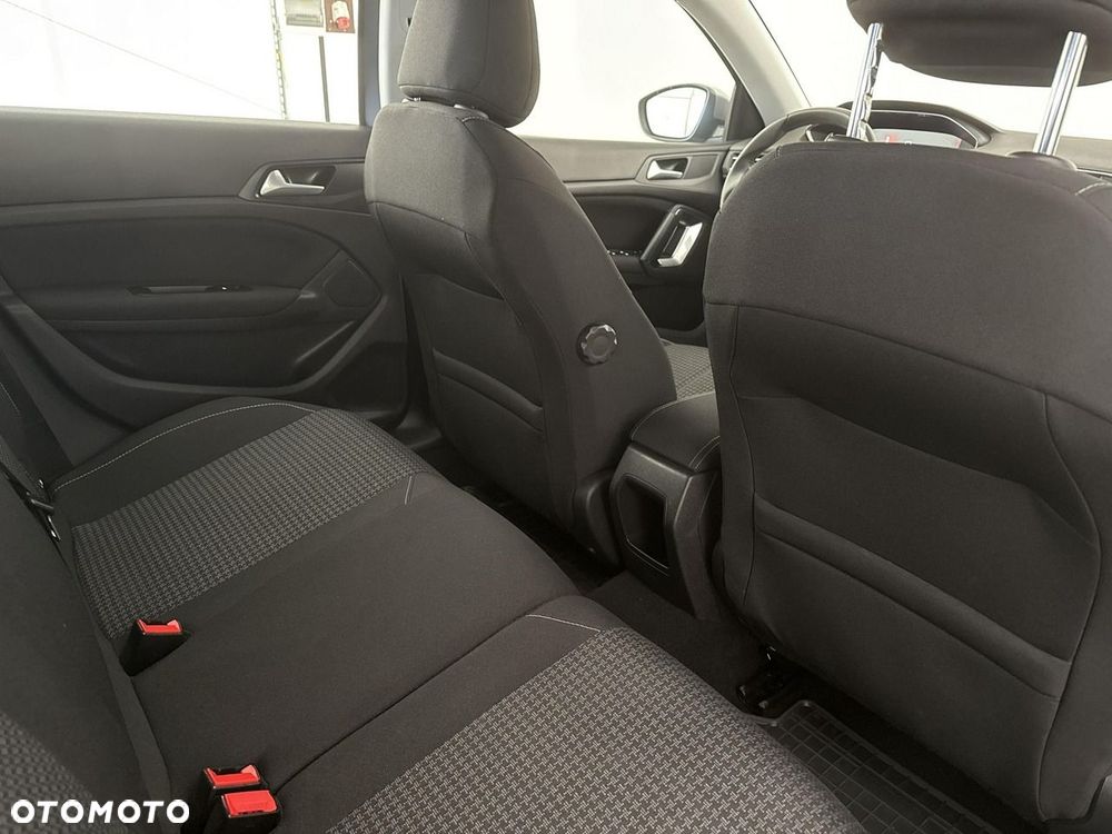 Peugeot 308 - 24