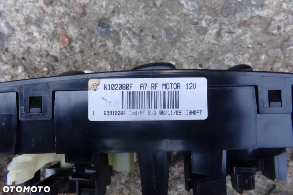 Panel sterowania nawiewu N102080F Citroen Peugeot - 2