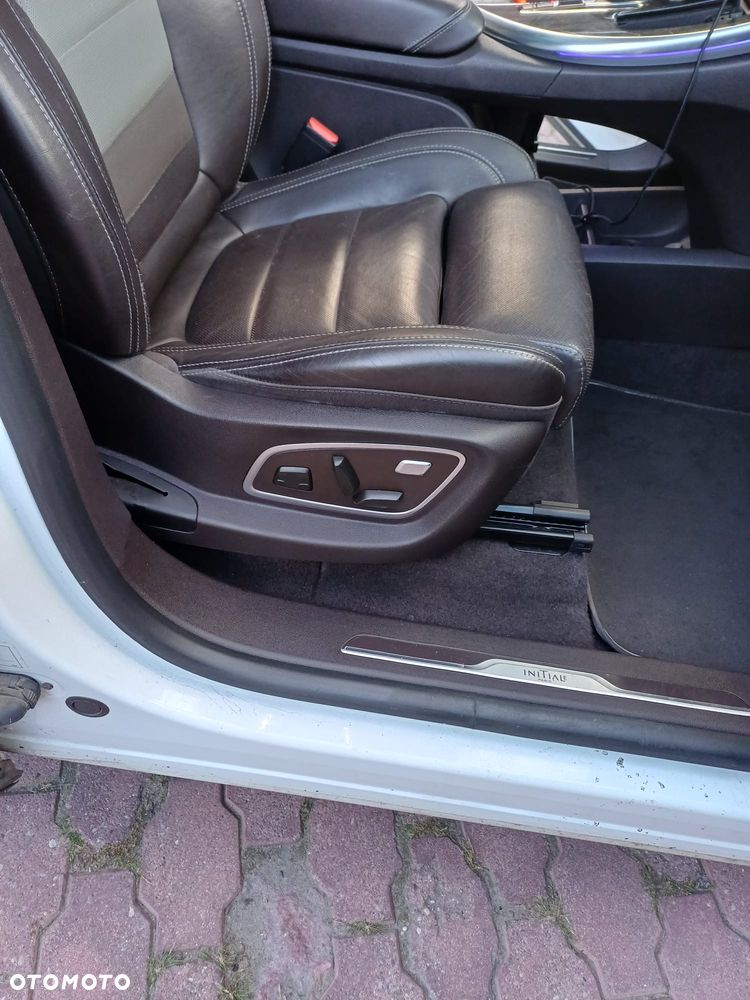 Renault Espace 1.6 dCi Energy Initiale Paris EDC 7os - 16