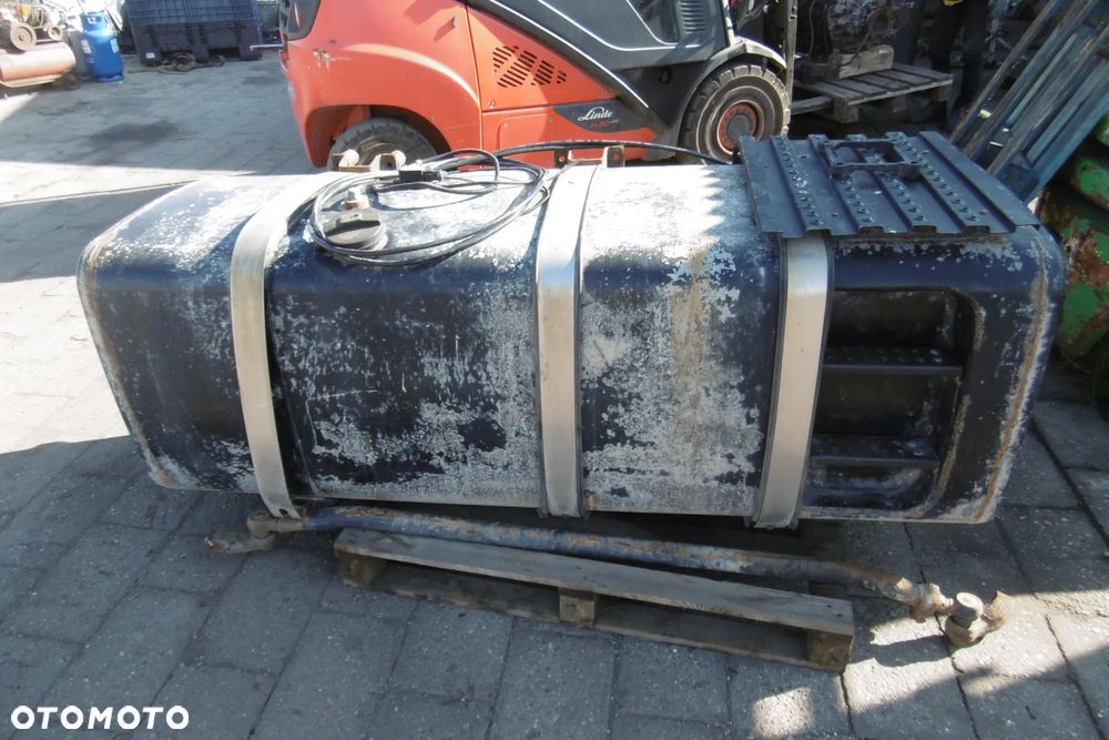 Zbiornik paliwa Man TGA - 2